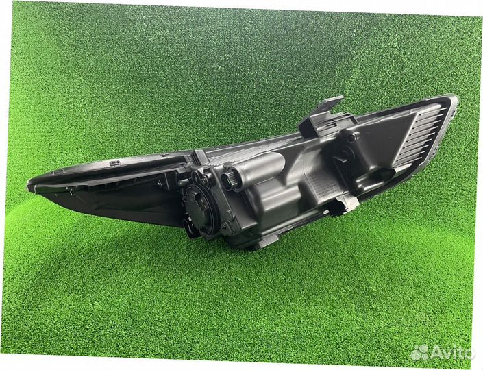 Фара левая Solaris 2