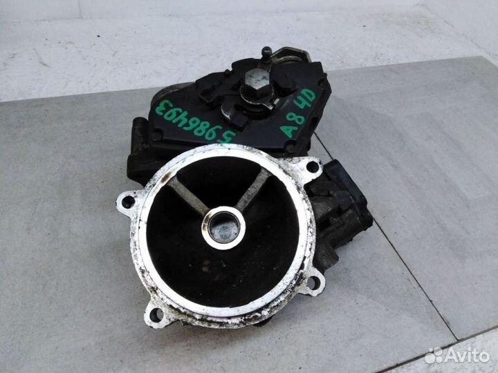 Дроссельная заслонка 077133063AE