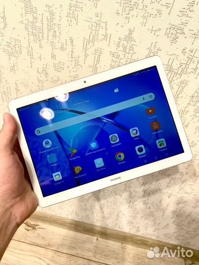 Планшет Huawei mediapad t3 10 / 16 GB