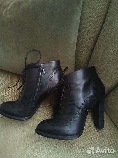 Ботильоны geox (40р.)