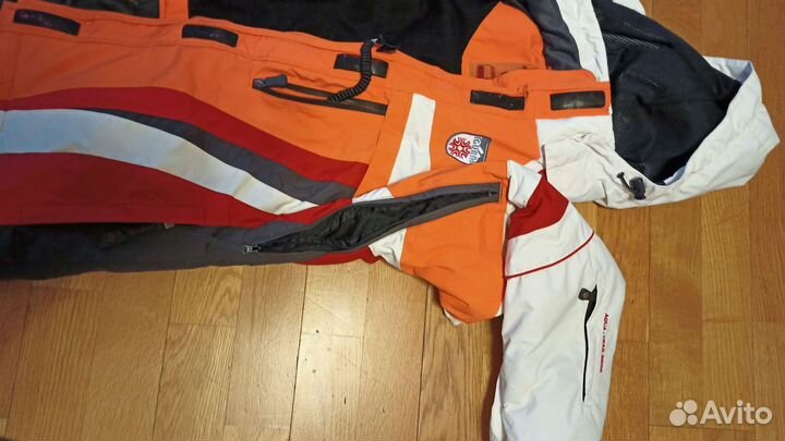Горнолыжный куртка и штаны