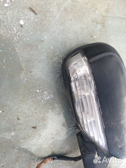 Зеркало правое Субару Легаси б12