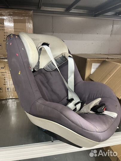 Детское кресло Maxi Cosi Pearl плюс база