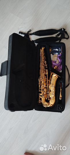 Продаю саксофон brohner