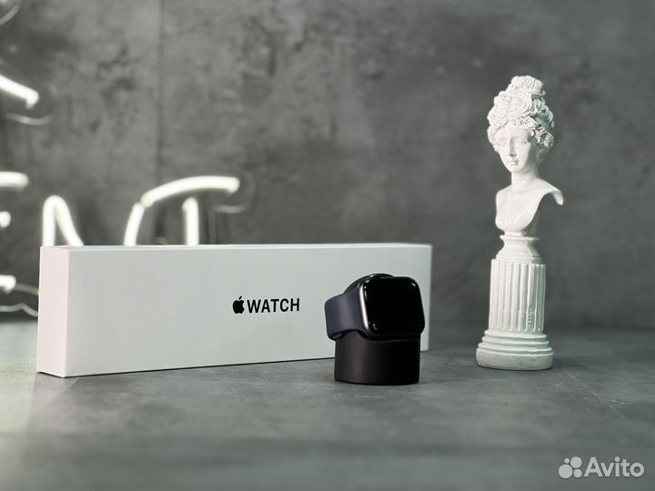 Apple Watch SE 44mm Space Gray
