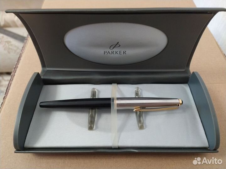Перьевая ручка parker