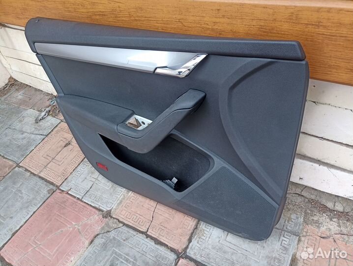 Обшивка двери передняя левая Skoda Octavia A7