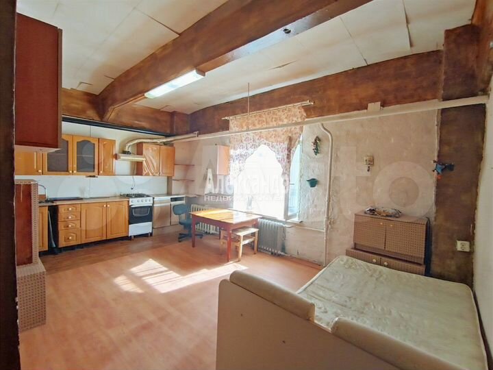 2-к. квартира, 77 м², 4/5 эт.