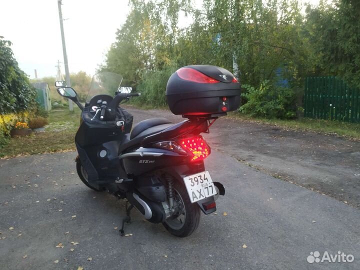 SYM GTS 250
