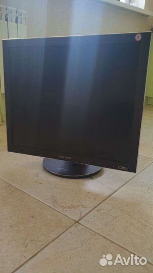 Монитор Samsung Syncmaster 193P Plus 19