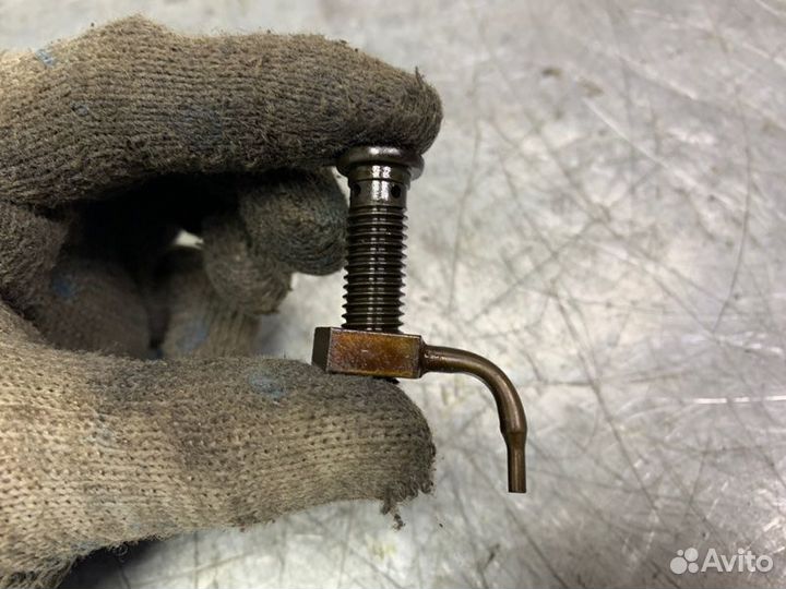 Форсунка масляная audi A4 B8 2007-2015