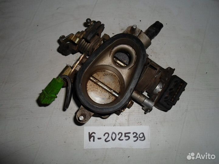 Заслонка дроссельная (Audi A4)