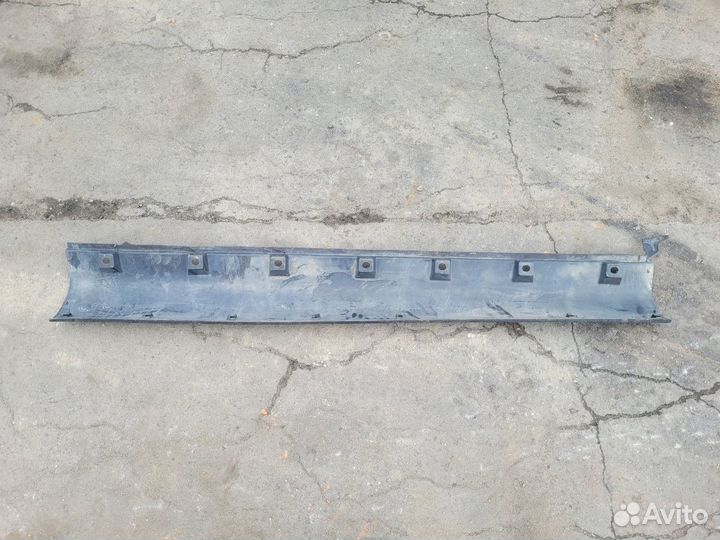 Накладка правого порога на Suzuki SX4