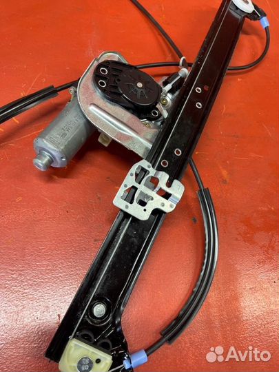 Стеклоподъемник левый Bmw X5 E53 M54B30 2003