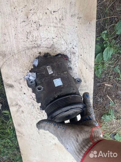 Компрессор кондиционера Volkswagen Polo