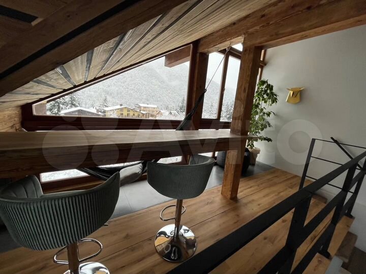 4-к. квартира, 100 м², 3/4 эт.