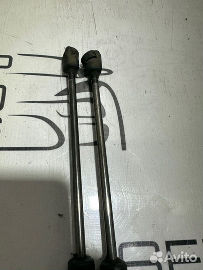 Газовые упоры Kia Ceed JD D4FB 2013