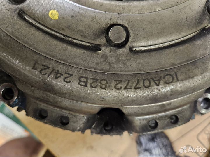 Маховик со сцеплением