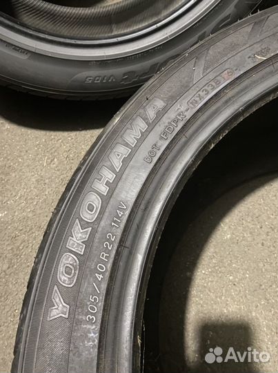 Yokohama Parada Spec-X PA02 305/40 R22