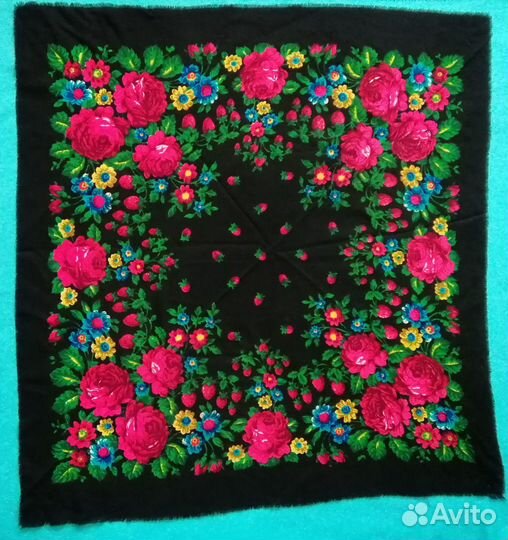 Женские шарфы и платки