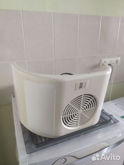 Пылесос для маникюра настольный