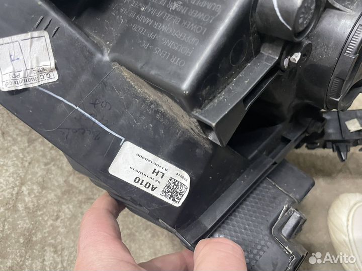 Фара левая Greta