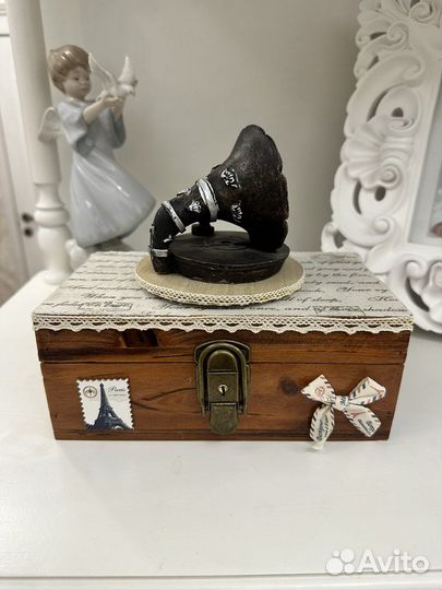 Музыкальная шкатулка