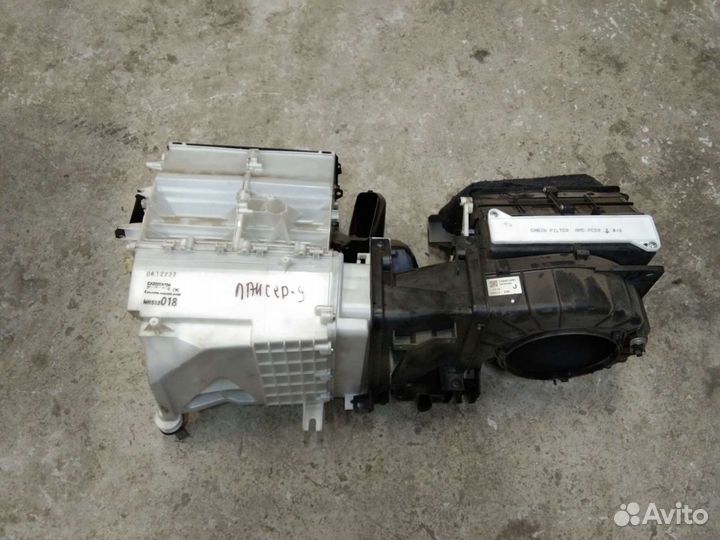 Корпус печки Митсубиси Лансер 9