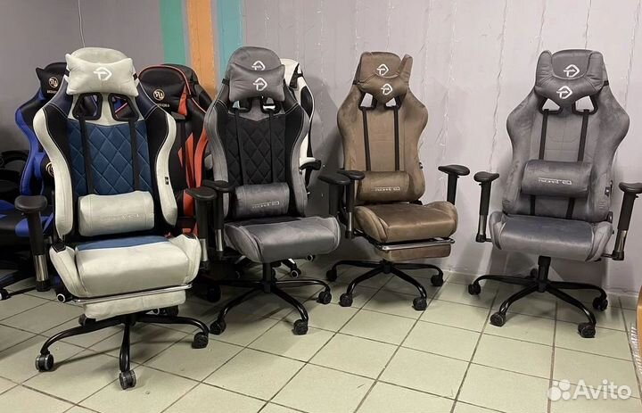 Игровое кресло компьютерное кресло