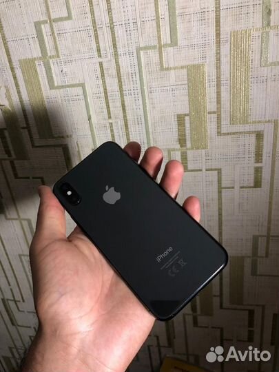 Телефон iPhone X
