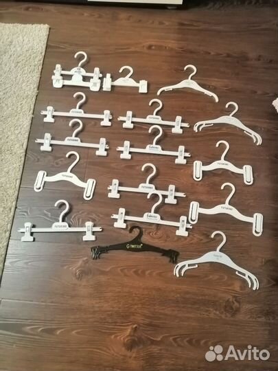 Вешалки для вещей