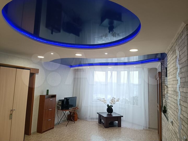 4-к. квартира, 80 м², 4/10 эт.