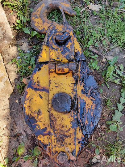 Продам - крюковую подвеску