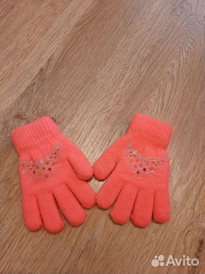 Шлем, шапки с ушками, наушники, перчатки