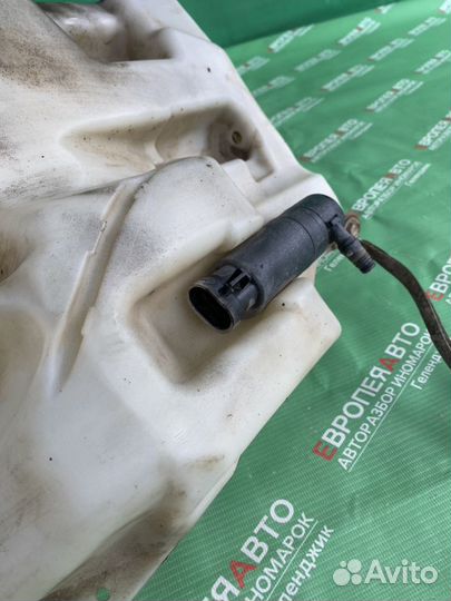 Бачок стеклоомывателя Cadillac STS 2002-2007