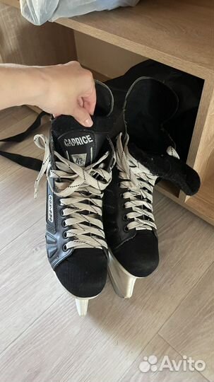 Коньки хоккейные