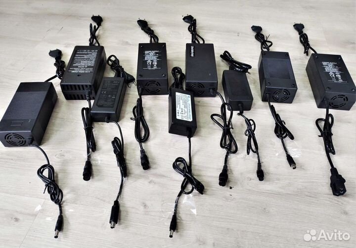 Зарядные устройства электросамоката/велосипеда