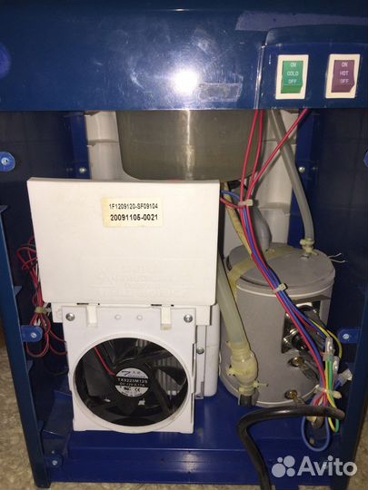 Кулер для воды (на запчасти)