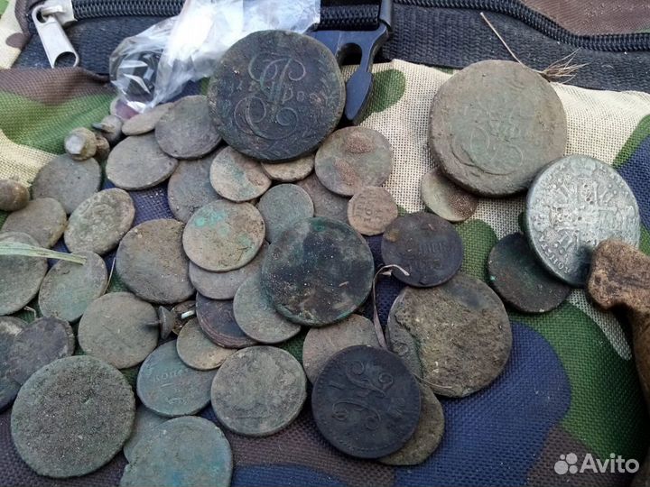 Редкая монета Петровский рубль (фальшак)