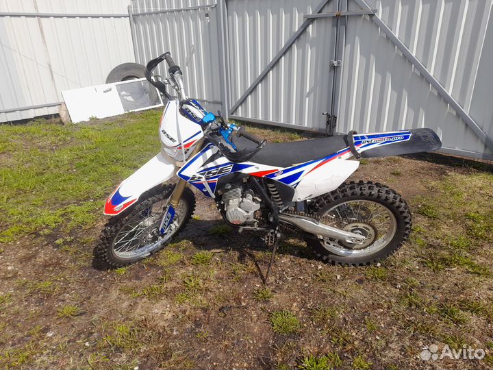 Мотоцикл эндуро