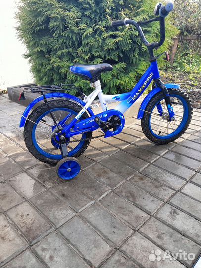 Детский четырехколесный велосипед бу
