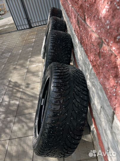 Nokian Tyres Hakkapeliitta 9 SUV 275/50 R20 113N