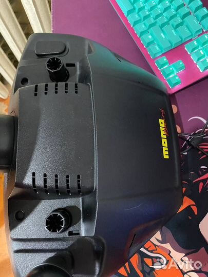 Руль Logitech momo racing 900 градусов