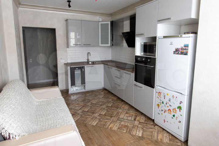 2-к. квартира, 65 м², 1/5 эт.