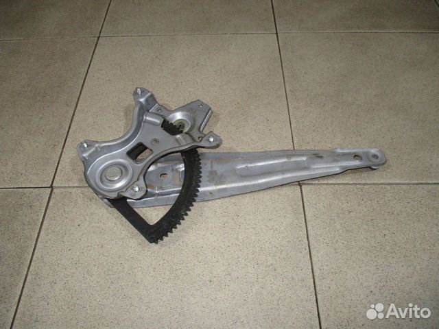 Стеклоподъемник задний правый Hyundai i20 (PB)