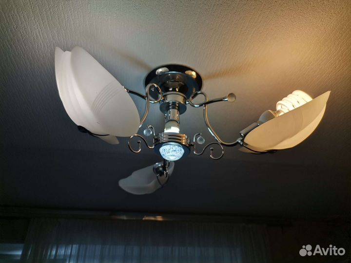 Люстра потолочная