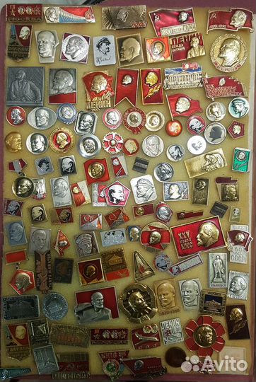 Продам коллекцию значков с Лениным триста штук