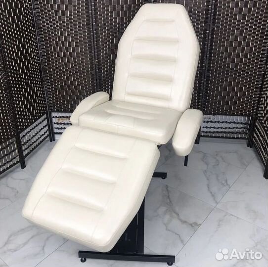 Косметологическое кресло на гидравлике