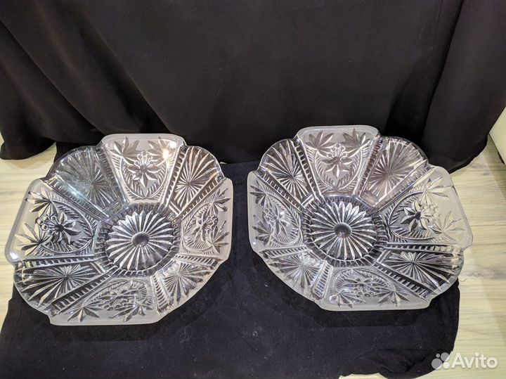 Ваза для фруктов, конфет, печенья