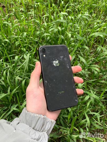 iPhone Xr, 64 ГБ